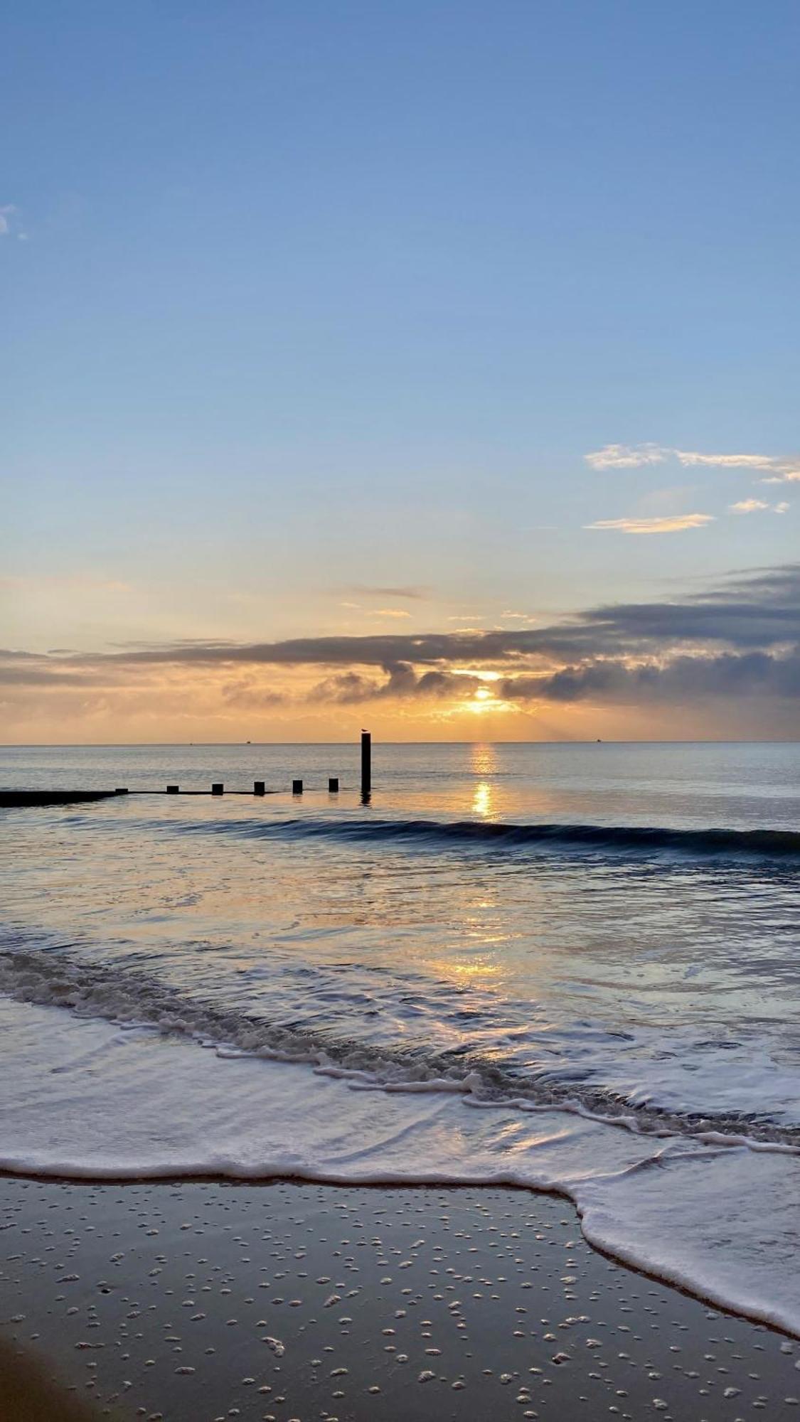 The Sand Bank - Flat 1, Cosy, Central Bournemouth, Sleeps 4, 7 Min From The Beach, Pet Friendly, Parking, Wifi, Kitchen,Washer,Private Exit Exterior photo