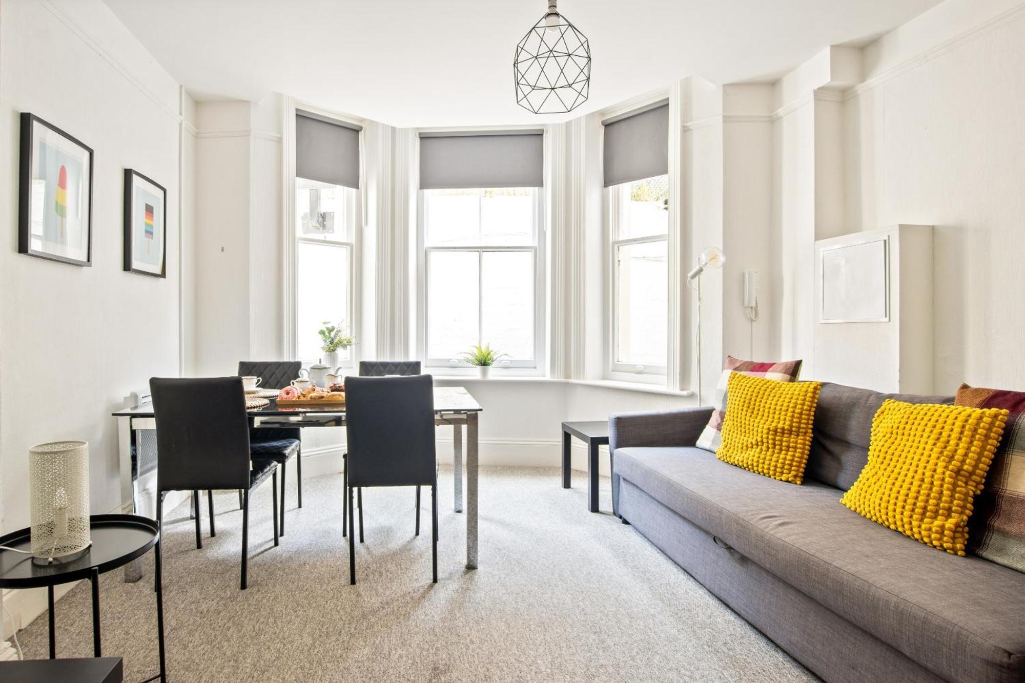 The Sand Bank - Flat 1, Cosy, Central Bournemouth, Sleeps 4, 7 Min From The Beach, Pet Friendly, Parking, Wifi, Kitchen,Washer,Private Exit Exterior photo